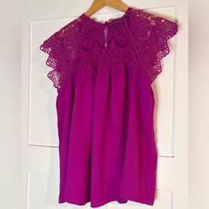 Chic Lace Women's Blouse in Vibrant fuchsia